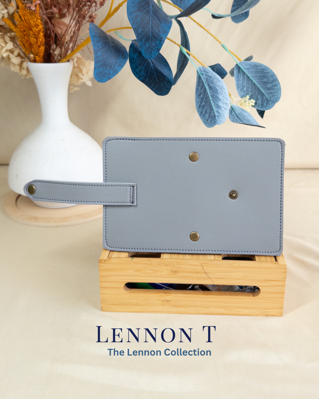 Lennon T
