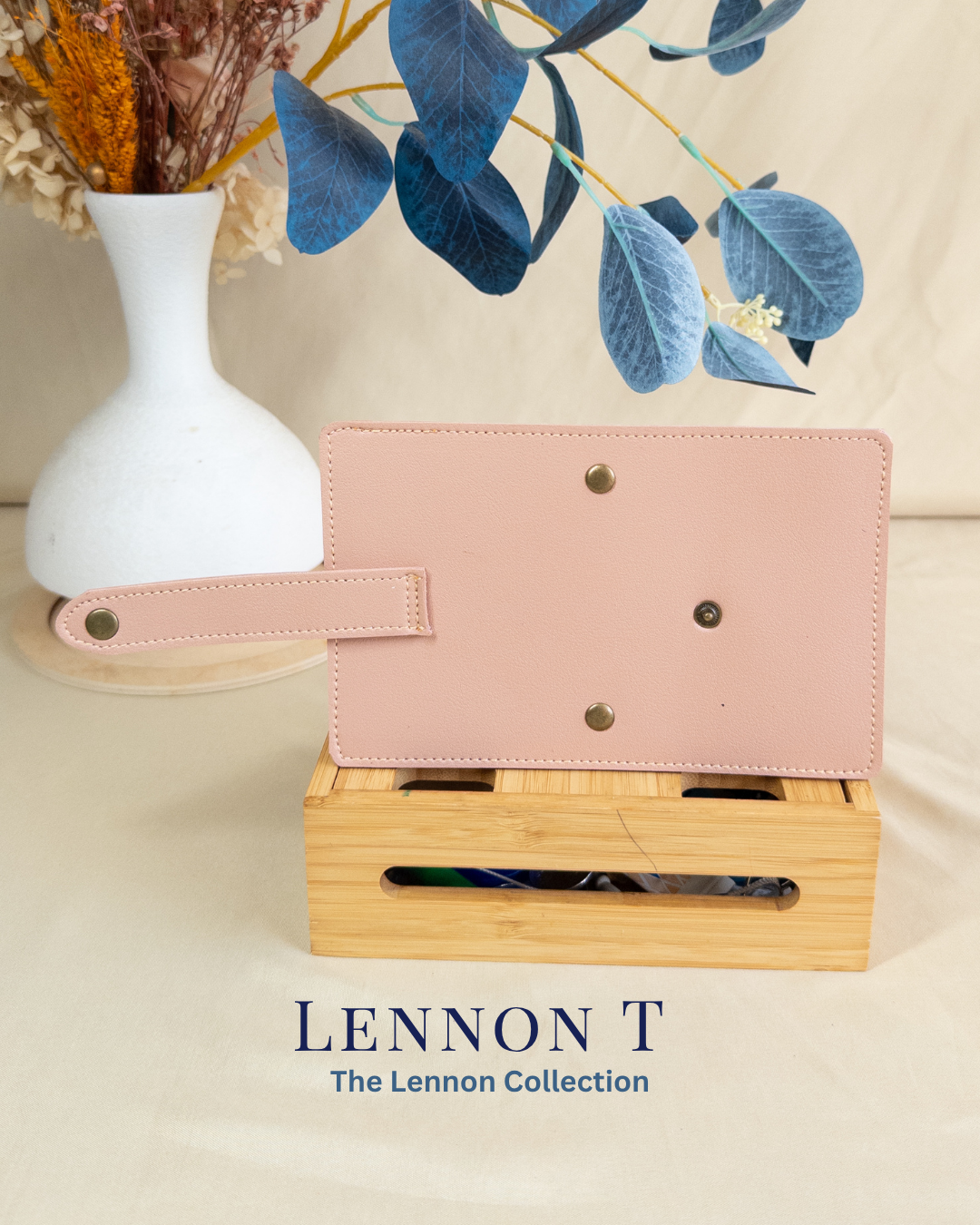 Lennon T